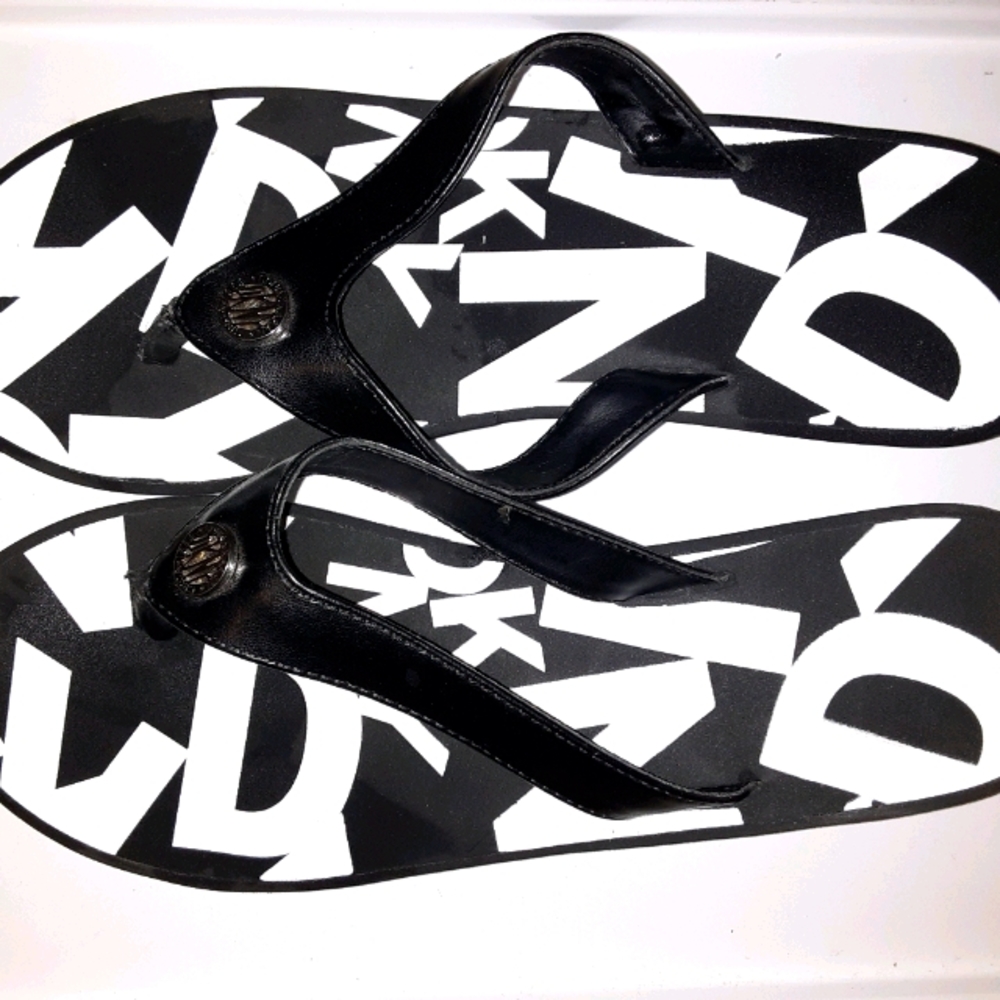 Size 9 Donna Karan Shoes